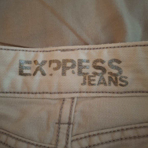 Express Jeans Zelda Crop White Distressed Women Jeans - Picture 5 of 12